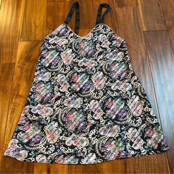 Floral Patterned Dress with Black Straps - Picture 1 of 4